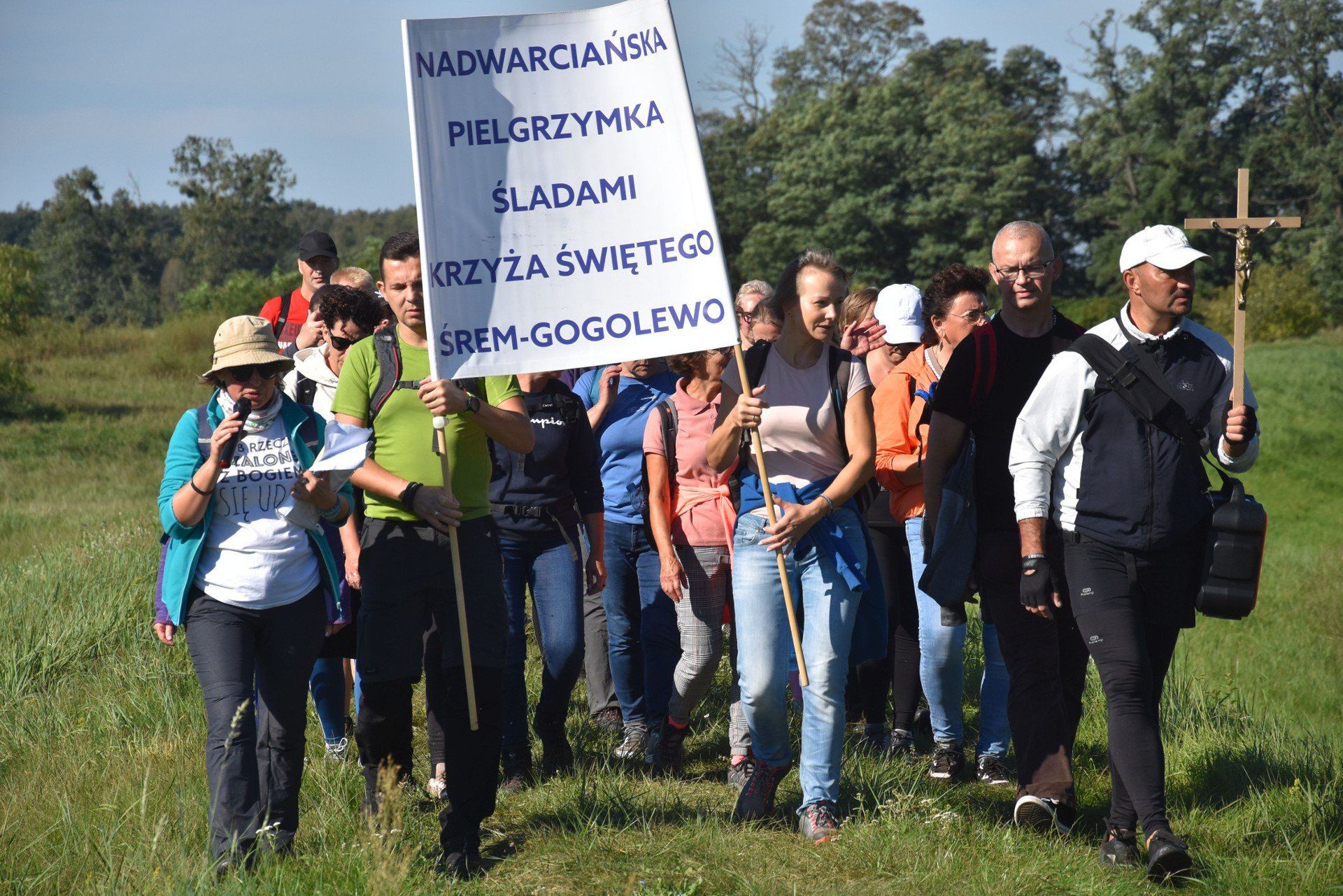 Będą pielgrzymować ze Śremu do Gogolewa. Przed nami kolejna Nadwarciańska Pielgrzymka Śladami Krzyża Świętego [zdjęcia]