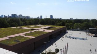 Warszawa: Policjanci przyjechali w sprawie niewybuchów. Nagle usłyszeli huk