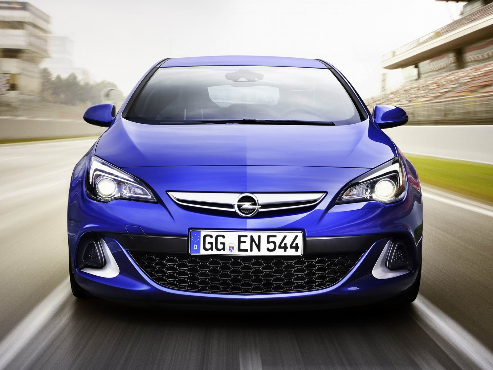 Opel Astra OPC