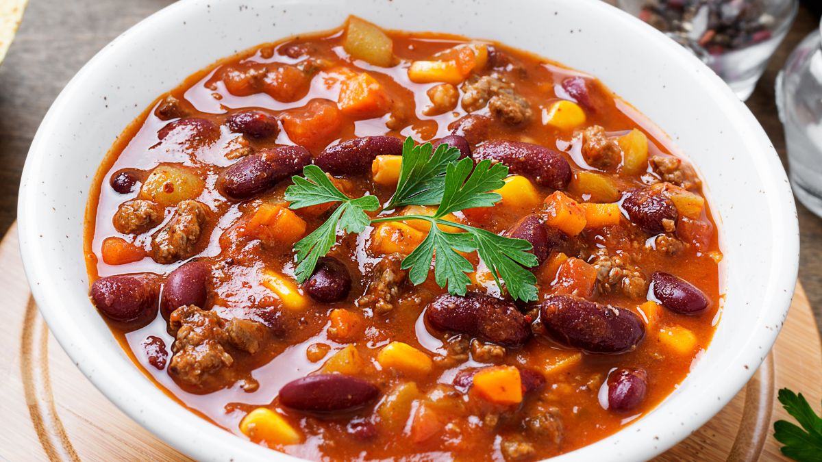 Zupa chili con carne idealnie rozgrzeje