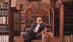 "Tytka Charytatywna" - prof. Jerzy Bralczyk i Krystyna Czubówna w kampanii Caritas Polska (wideo)