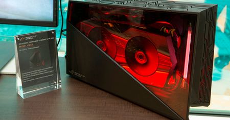 Asus ROG XG Station 2: stacja dokująca do laptopa na desktopowe karty graficzne
