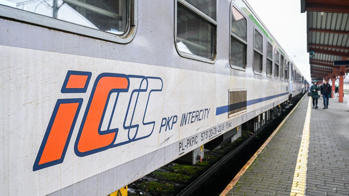 Podwyżki cen biletów w PKP Intercity mogą uderzyć w przewoźnika