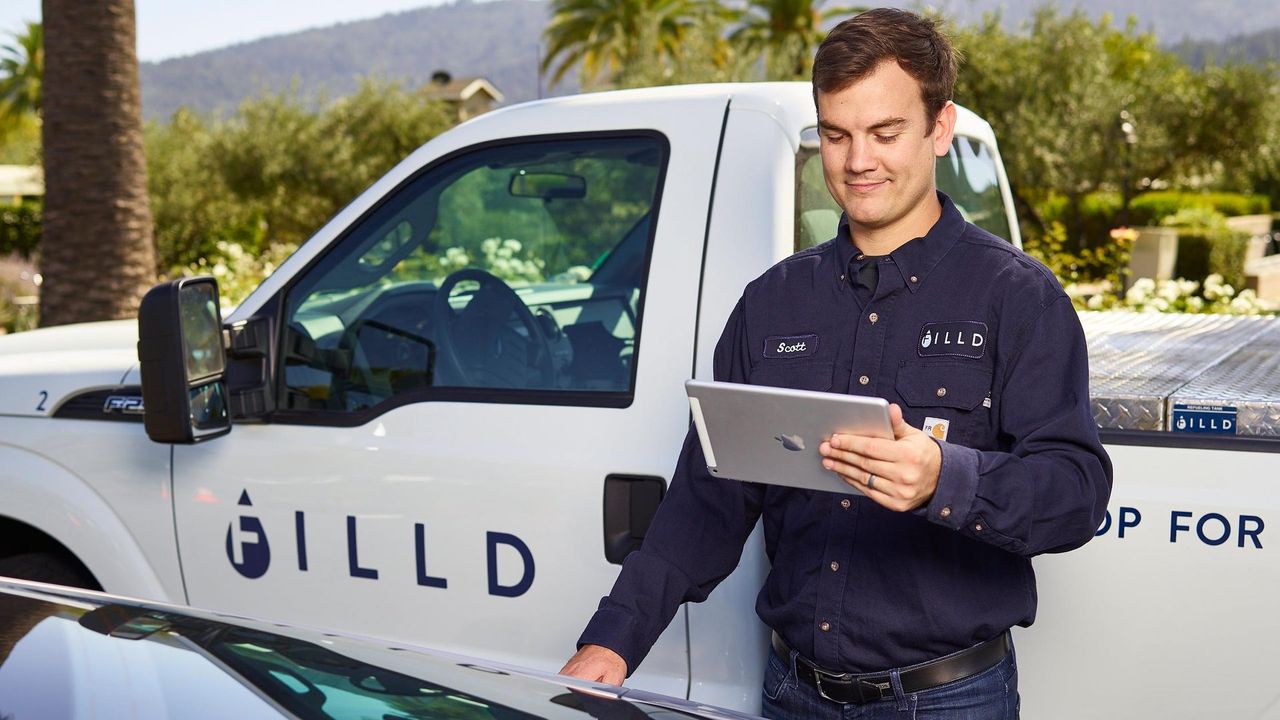 Bentley będzie sam tankował samochody swoich klientów