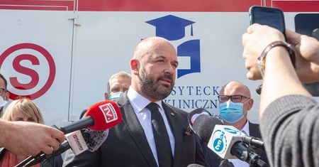 Pogróżki pod adresem prezydenta Wrocławia! "Pożegnaj się z rodziną"
