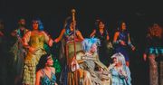 Znów pomagają przez sztukę. "BLUE. Płockie Syrenarium" wraca do teatru