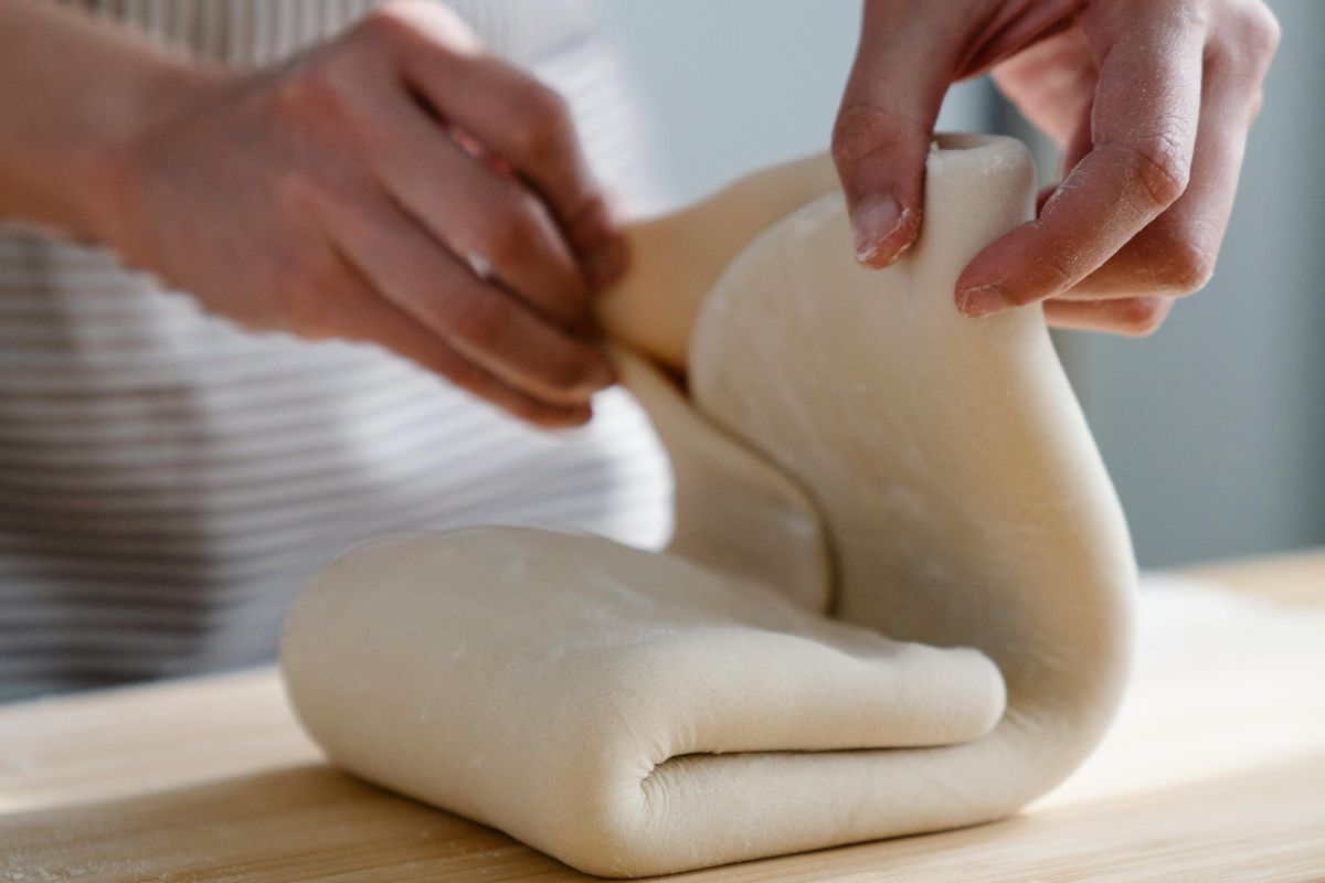 Pastry rolls are a last-minute snack.