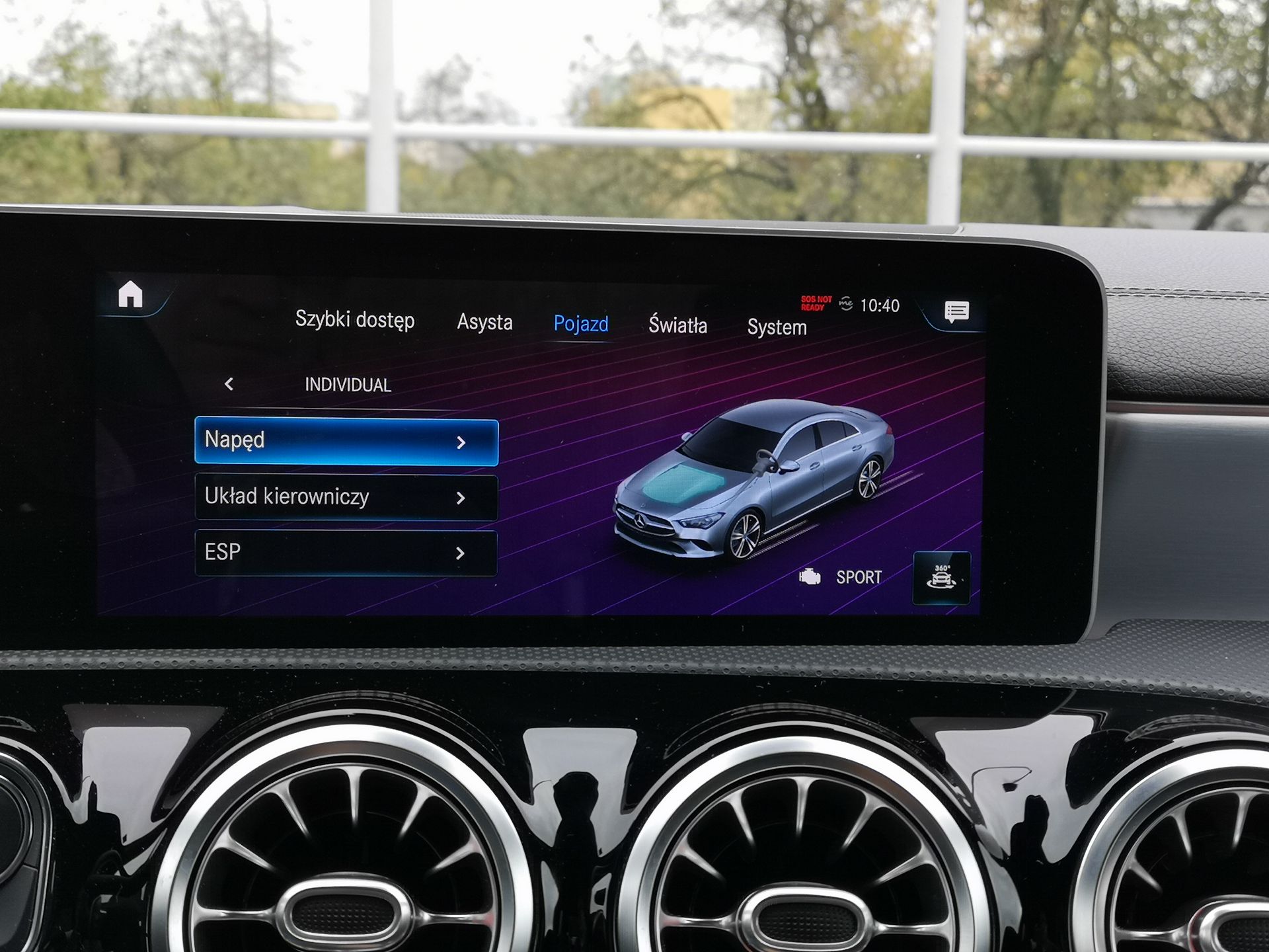 Mercedes CLA: System MBUX, wirtualny kokpit i audio Burmester 15