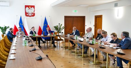 Rządowy sklep online. Tylko czy znajdą się chętni na zakupy?