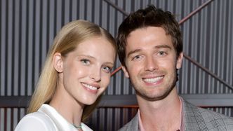 Patrick Schwarzenegger WZIĄŁ ŚLUB. Panna młoda zachwycała w klasycznej sukni. Do sieci trafiły fotki z uroczystości