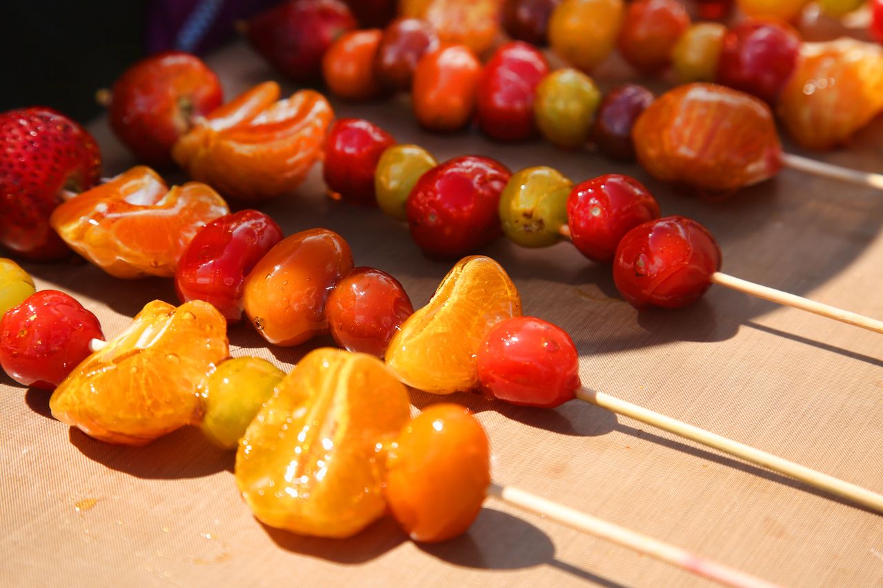 Why should you avoid candied fruits and fruits in syrup?