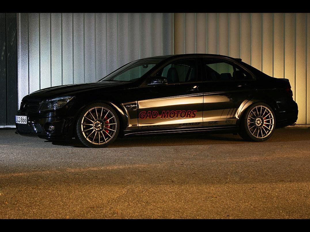 Mercedes-Benz C 63 AMG po tuningu [Galeria] 13