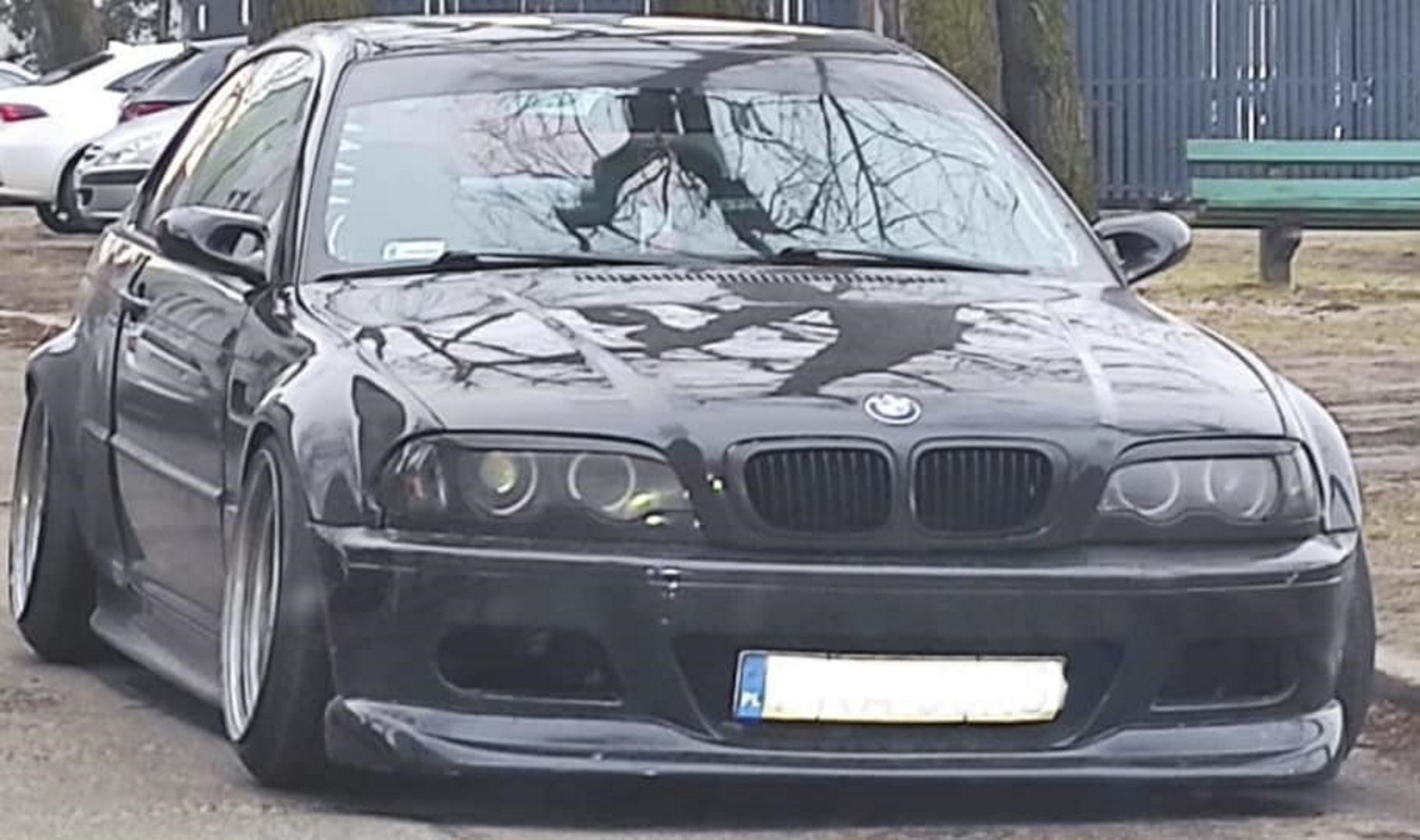 Kierowca bmw stracił dowód rejestracyjny. Policjanci wyliczają nieprawidłowości