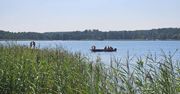 Mazowieckie: 22-latek zniknął pod taflą wody. Wznowiono poszukiwania