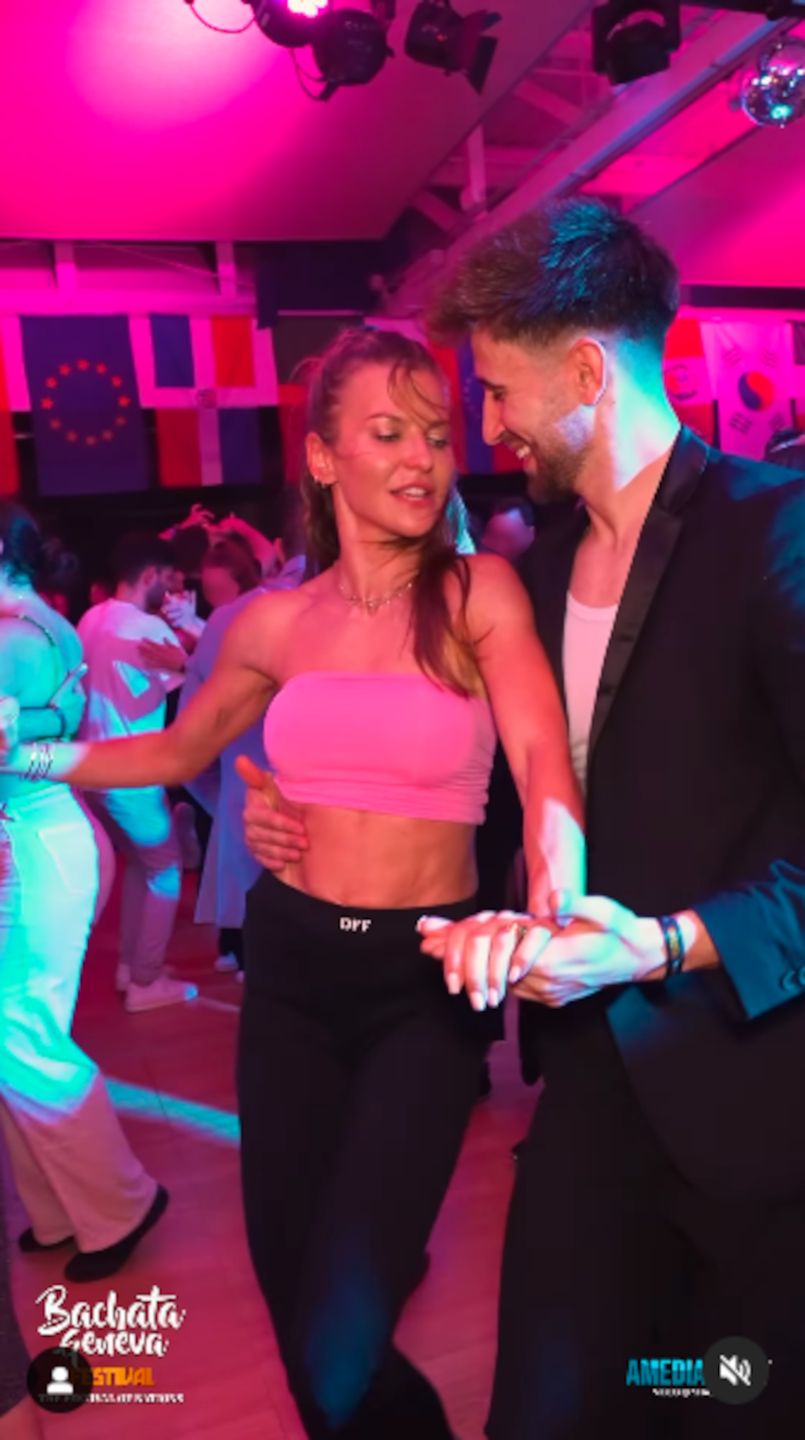 Anna Lewandowska tańczy z przystojnym instruktorem