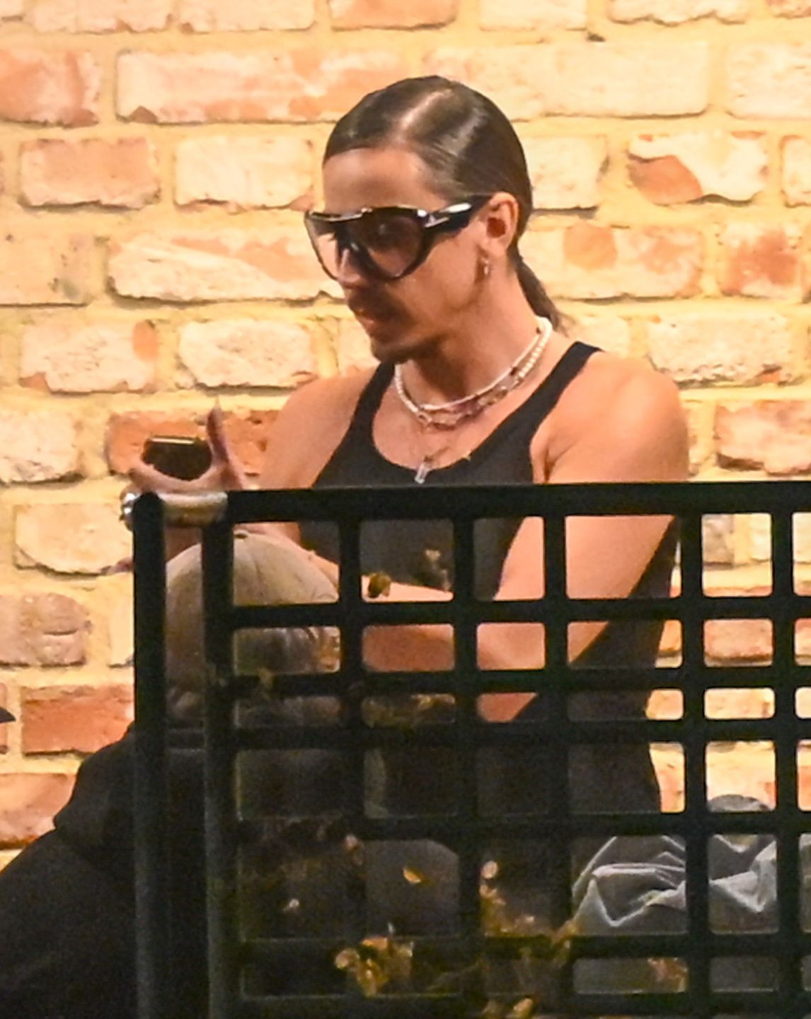 Michał Szpak imprezuje do drugiej w nocy 