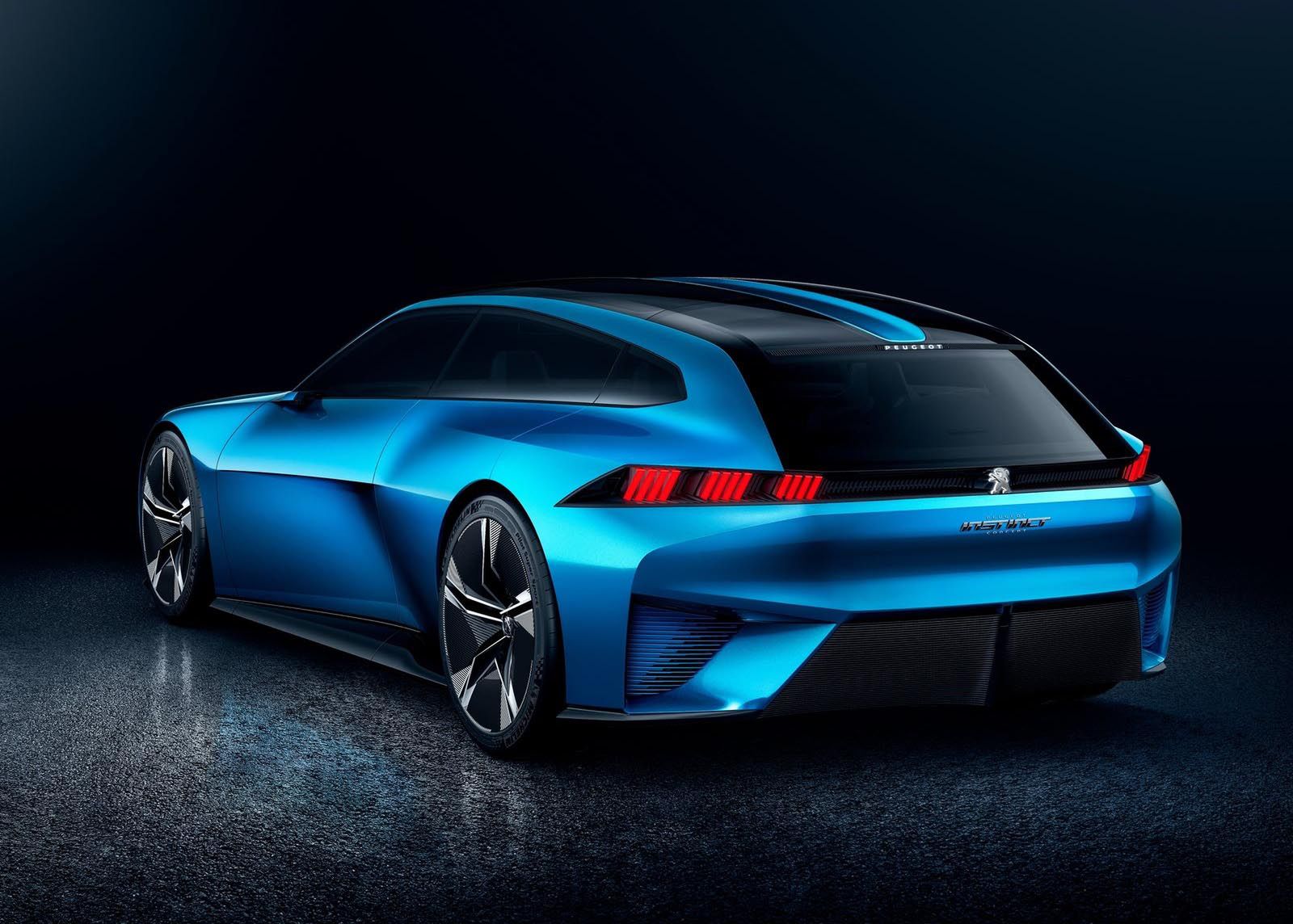 Koncepcyjny Peugeot Instinct, który miał zapowiadać 508 jest jednak zupełnie inny. Zbyt obły w porównaniu z tym, co pokazuje zdjęcie. Natomiast tylny pas jest bardzo podobny.