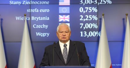 Jest opinia komisji ws. postawienia Glapińskiego przed TS