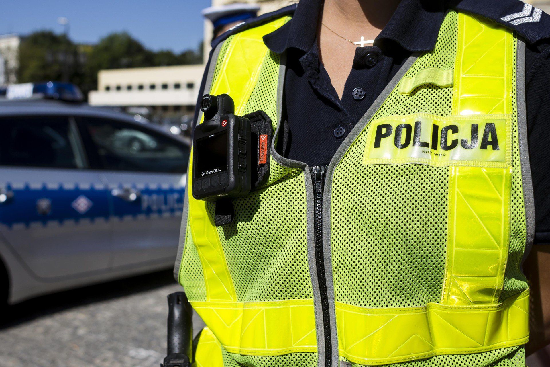Mężczyzna dziwnie zachowywał się podczas kontroli. Okazało się, że ma narkotyki i jest… Policjantem 