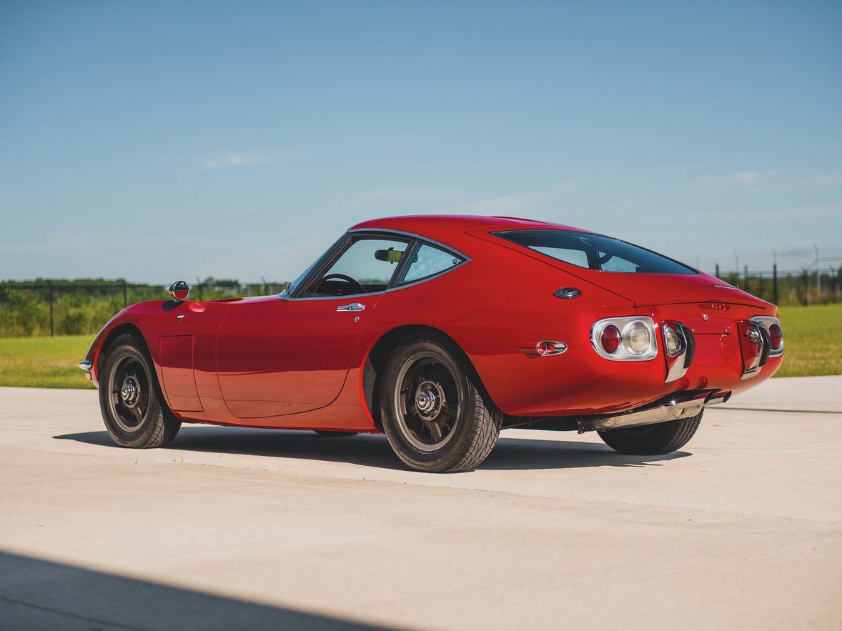 Toyota 2000GT