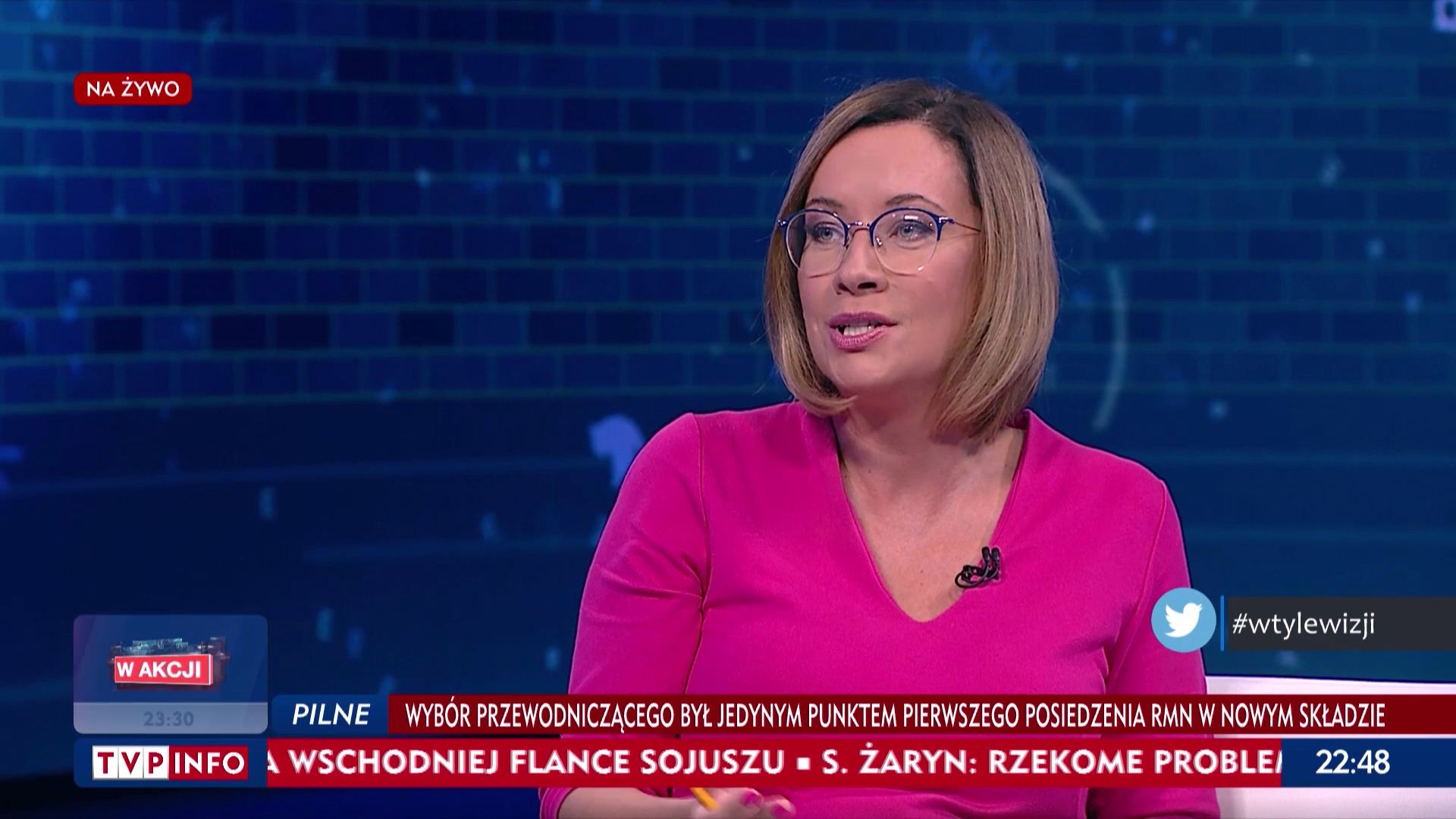 Prezenterzy "W tyle wizji" drwili z "Faktu", choć ich stacja robiła to samo