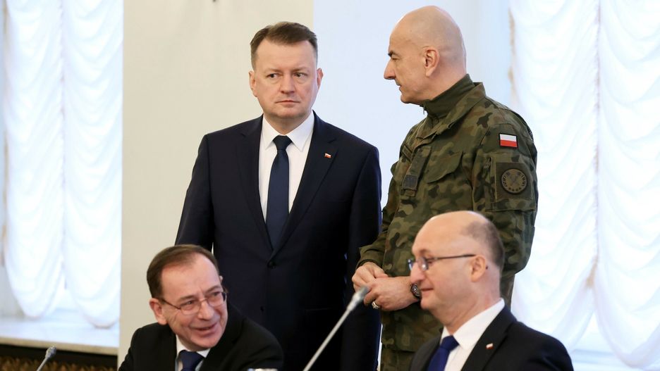 Mariusz Błaszczak i gen. Romuald Andrzejczak 