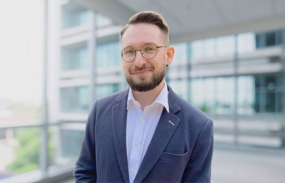 Bartłomiej Szponarski w agencji Altavia Kamikaze + K2