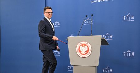 Kryzys zaufania w koalicji. Po spotkaniu Hołowni z Kaczyńskim liderzy "gryzą się w język"