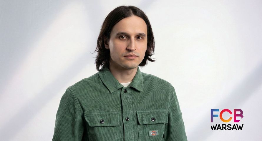 Mateusz Sołościuk w dziale social media FCB Warsaw