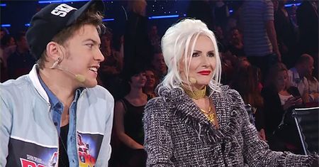 Kora zmęczona pozowaniem do zdjęć?
