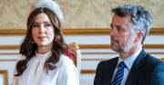 "Ten koszmar może się nigdy nie skończyć". Król Frederik znów przyłapany z inną kobietą?