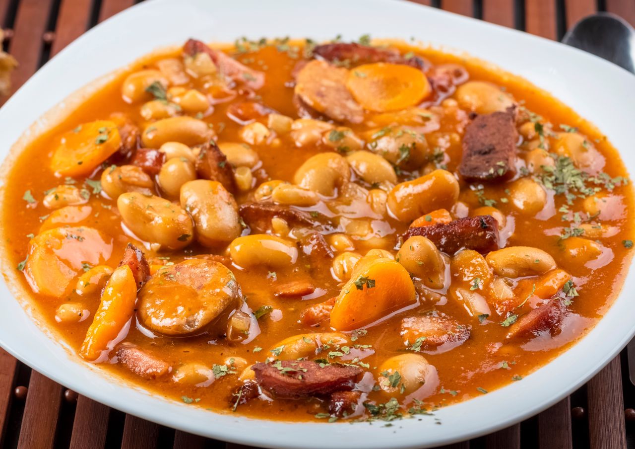 Babcie zawsze dodawały do fasolki tę zapomnianą przyprawę. Dzięki niej brzuch nie był jak balon