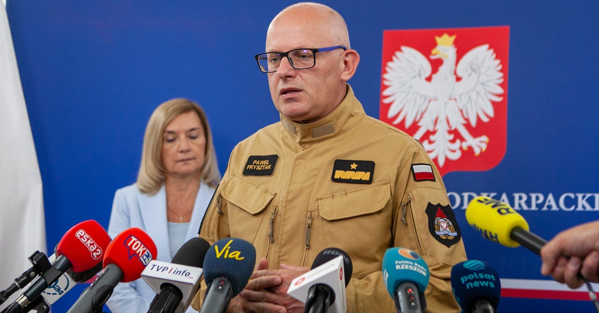 Z powodu anomalii pogodowych na Podkarpacie przyjechał zastępca komendanta głównego Państwowej Straży Pożarnej nadbryg. Paweł Frysztak (na dzisiejszej konferencji prasowej w urzędzie wojewódzkim w Rzeszowie).