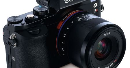 Zeiss Loxia - obiektywy do pełnej klatki w bezlusterkowcach Sony