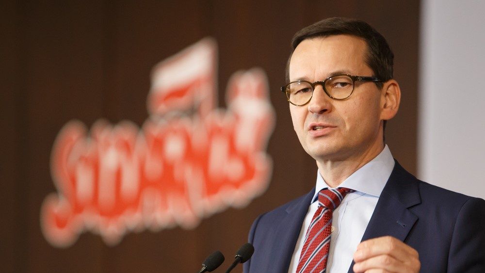 Morawiecki liczy na 'niski i krótkotrwały' spadek PKB w tym roku. 