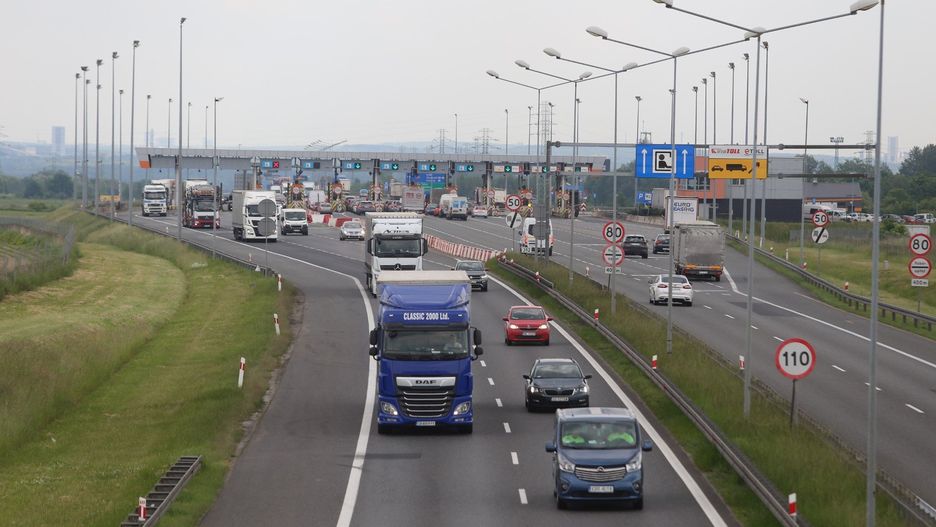 Średnie dobowe natężenie ruchu na A4 wzrosło do 48,8 tys.