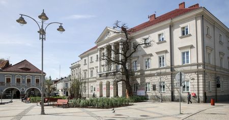 Około sto osób zagrożonych zwolnieniami. Związkowcy protestują
