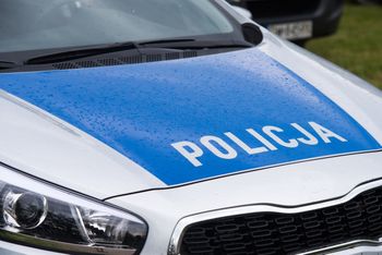 Policja szuka właściciela kajaka. Dryfował po jeziorze Niedźwiedź w Chojniczkach