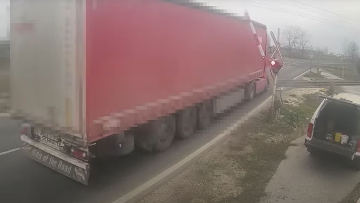 Nagraniem pochwaliła się węgierska policja