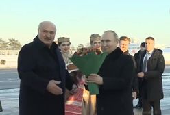 Nagranie krąży w sieci. Tak Łukaszenka powitał Putina