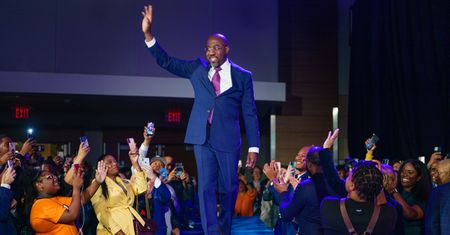Demokraci powiększają przewagę w Senacie. Raphael Warnock wywalczył reelekcję