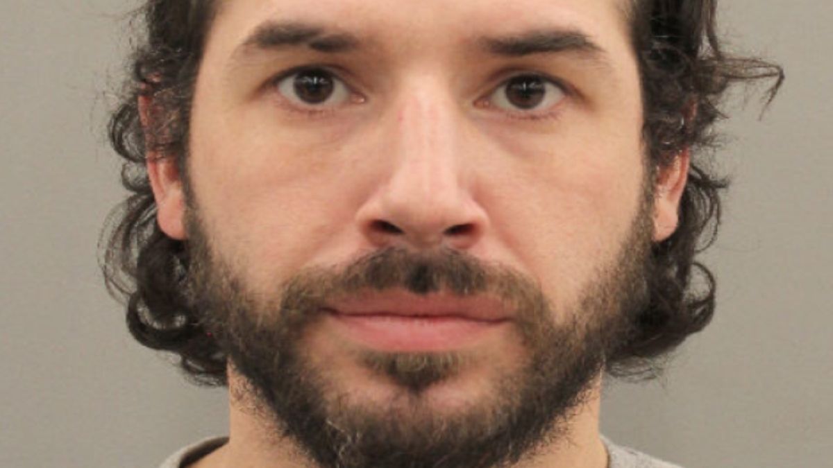 Patrick Kelly zaatakował pracownika baru za to, że poprosił go o założenie maseczki ochronnej