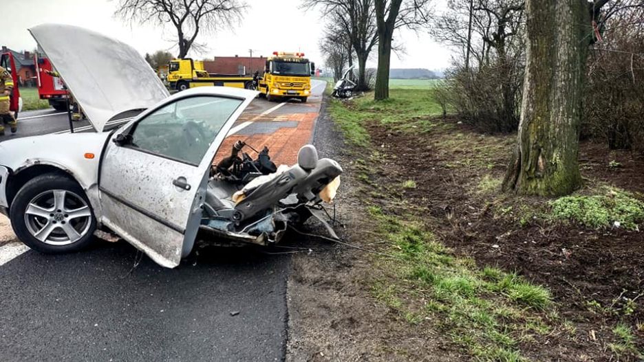 Strażak ochotnik zginął w wypadku, dwie osoby trafiły do szpitala
