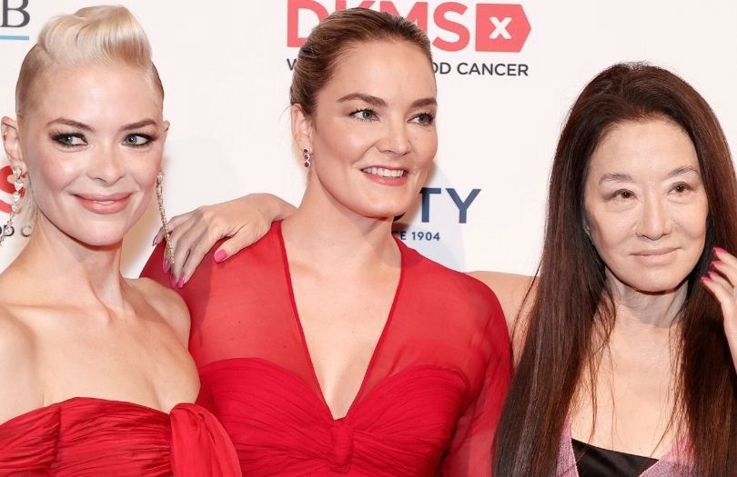 72-letnia Vera Wang eksponuje nogi na gali DKMS