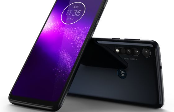 Motorola: nowe smartfony one macro, moto g8 plus i moto e6 play za 899 zł, 1199 zł i 449 zł (wideo)