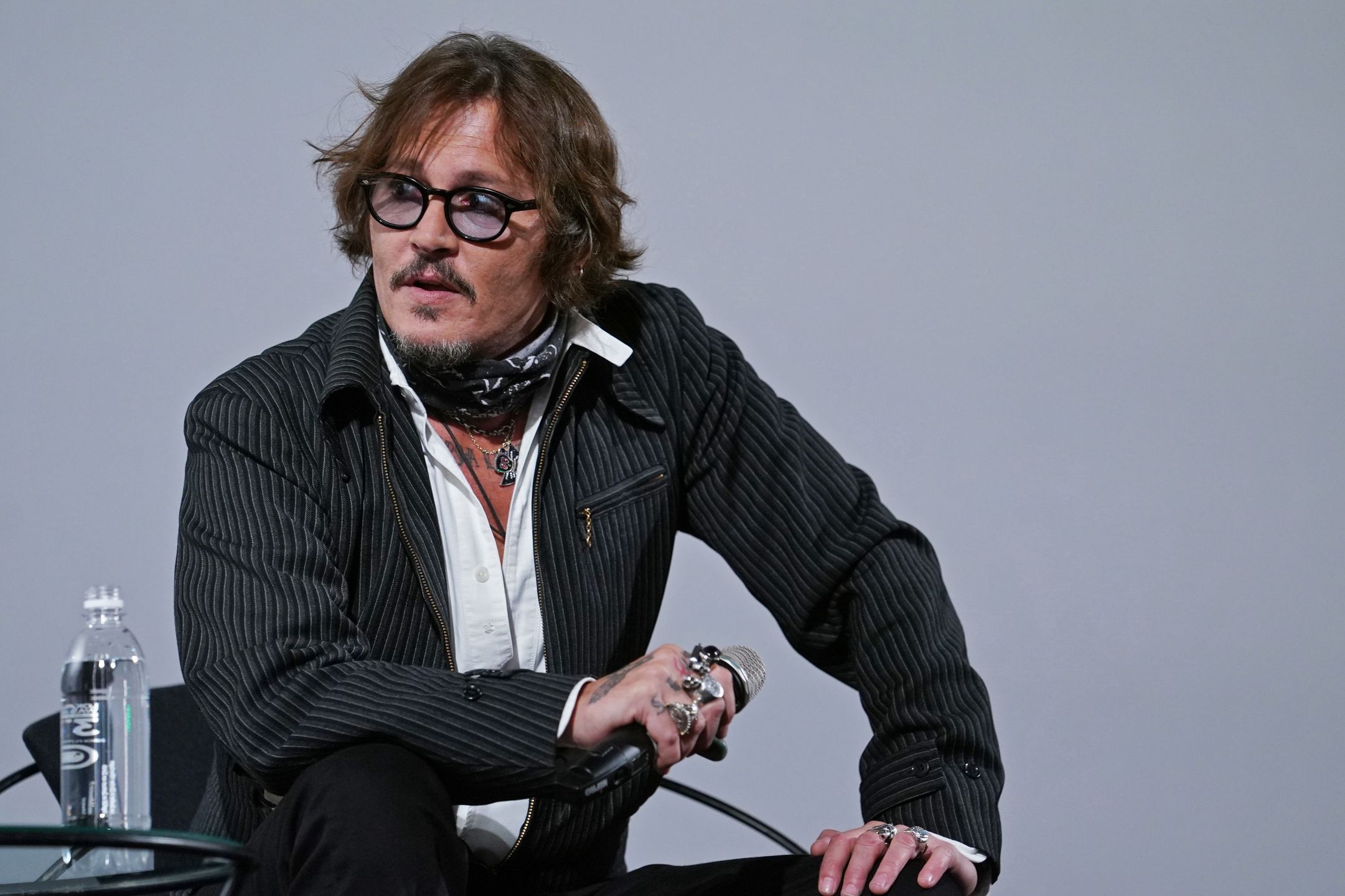 Opinia publiczna krytykuje kampanię perfum Diora z Johnnym Deppem