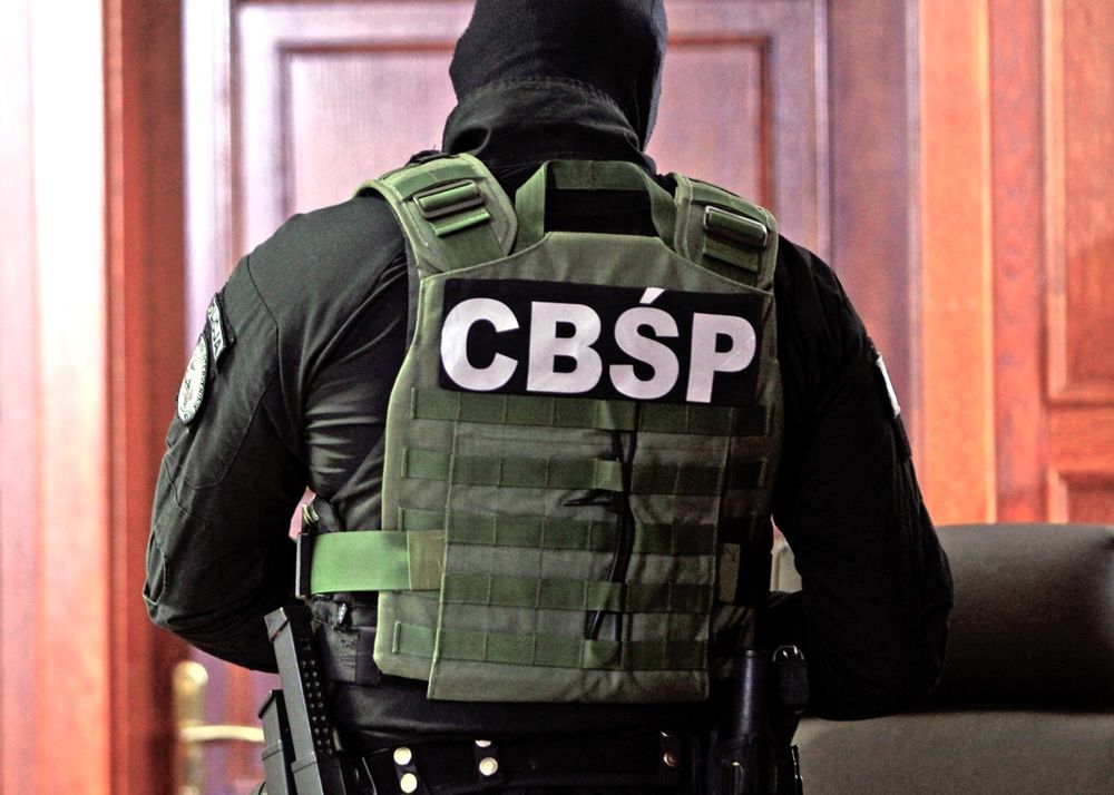 Do RPA pojechało dwóch policjantów CBŚP