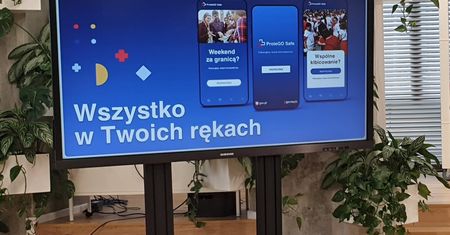 Nowa aplikacja ProteGO Safe już gotowa. Do czego trzeba jej używać?