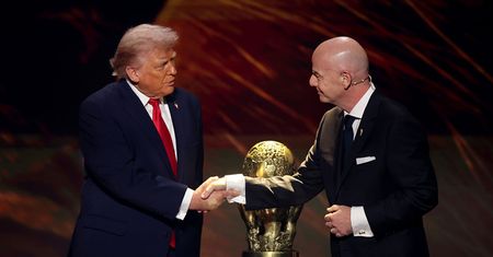 FIFA nagrodziła Donalda Trumpa. "Wyjątkowe działania na rzecz pokoju"