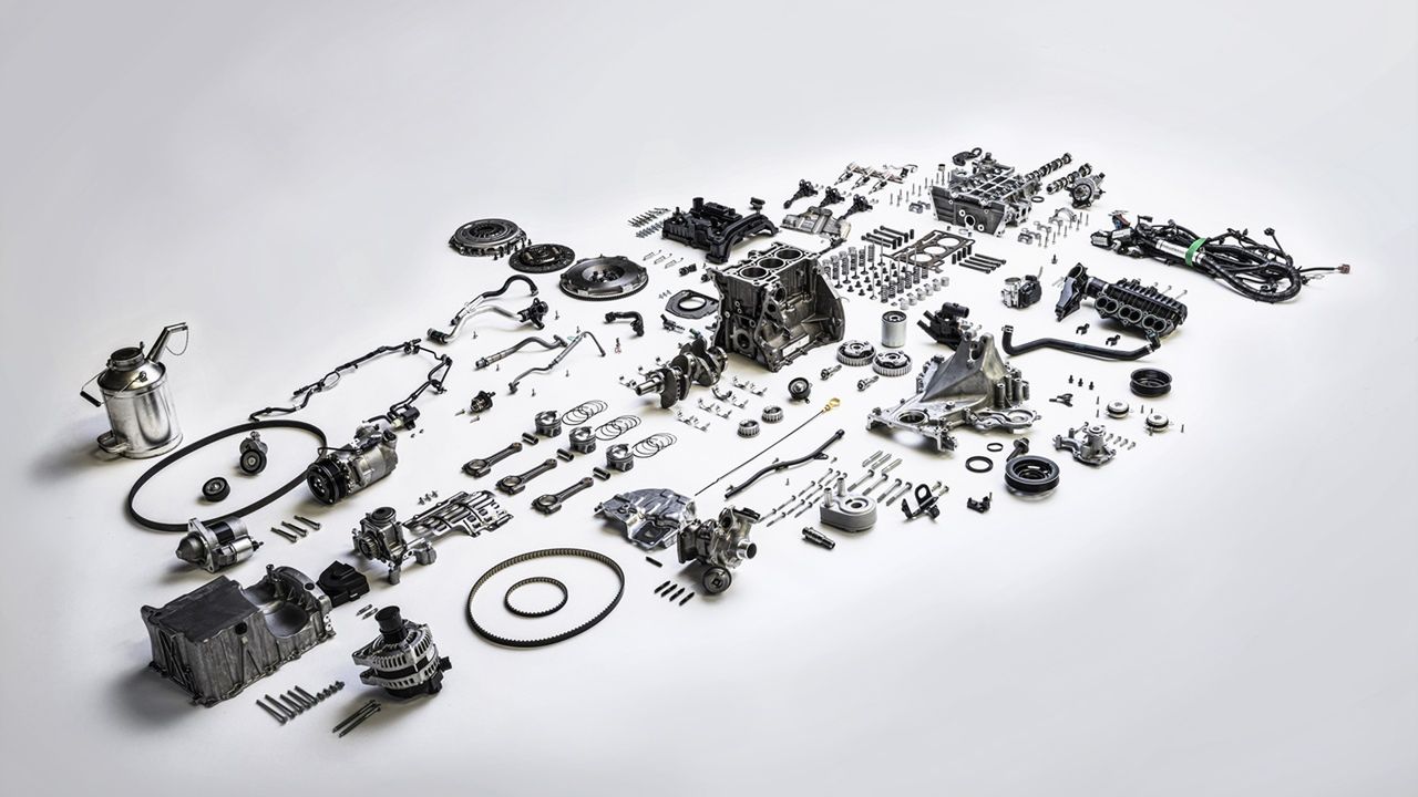 Silnik 1.0 EcoBoost rozłożony na poszczególne części i mechanizmy